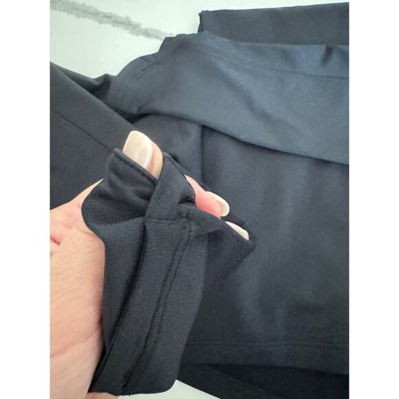 NWT Under Armour Women's Fitted Full Zip Jacket Stretch Black Size Small - Picture 8 of 8